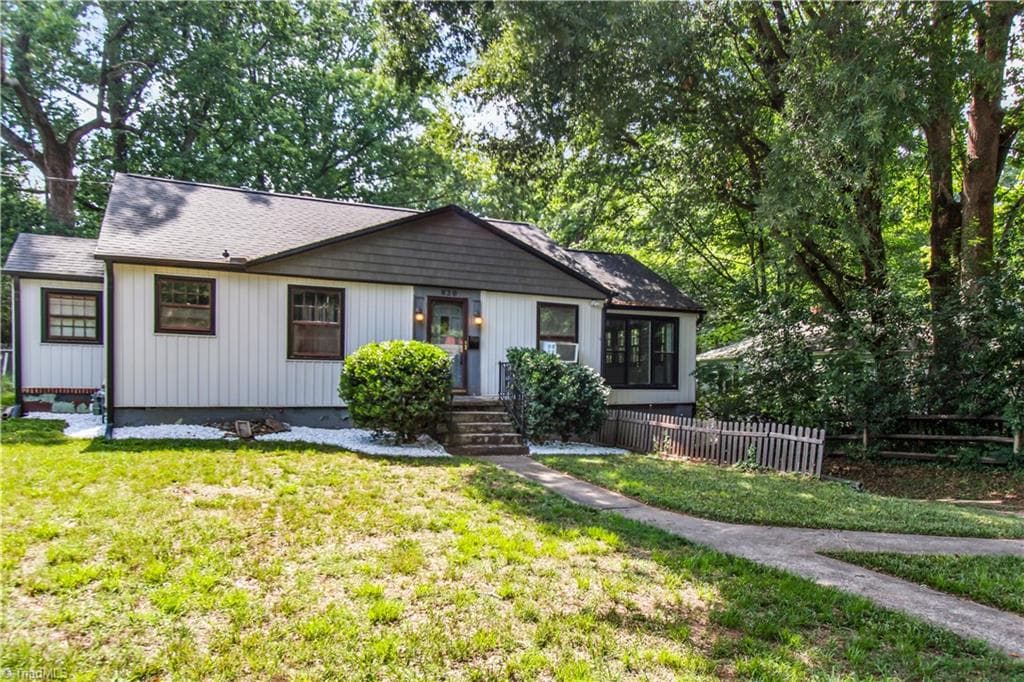 820 Brent Street, Winston-Salem NC 27103