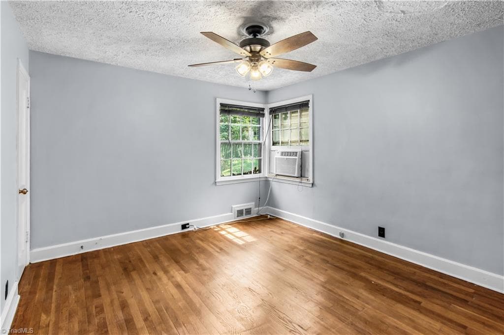 Stick/Site Built at 820 Brent Street, Winston-Salem NC 27103, Winston-Salem, photo 19 of 23