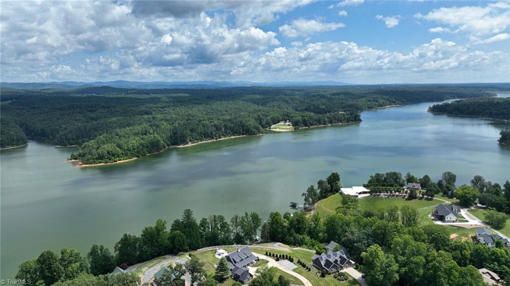Lot 3 Lakepoint Drive, Wilkesboro NC 28697