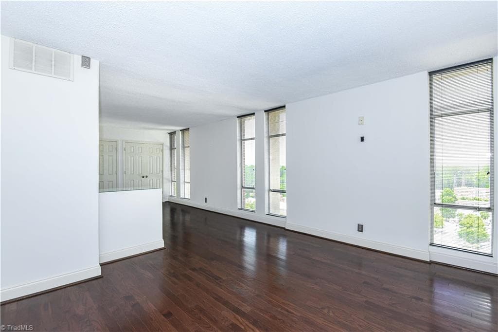 Stick/Site Built at 1101 N Elm Street # 1408, Greensboro NC 27401, photo 17 of 50