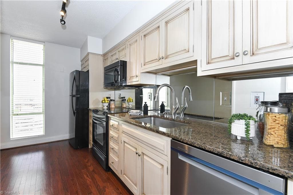 Stick/Site Built at 1101 N Elm Street # 1408, Greensboro NC 27401, photo 10 of 50