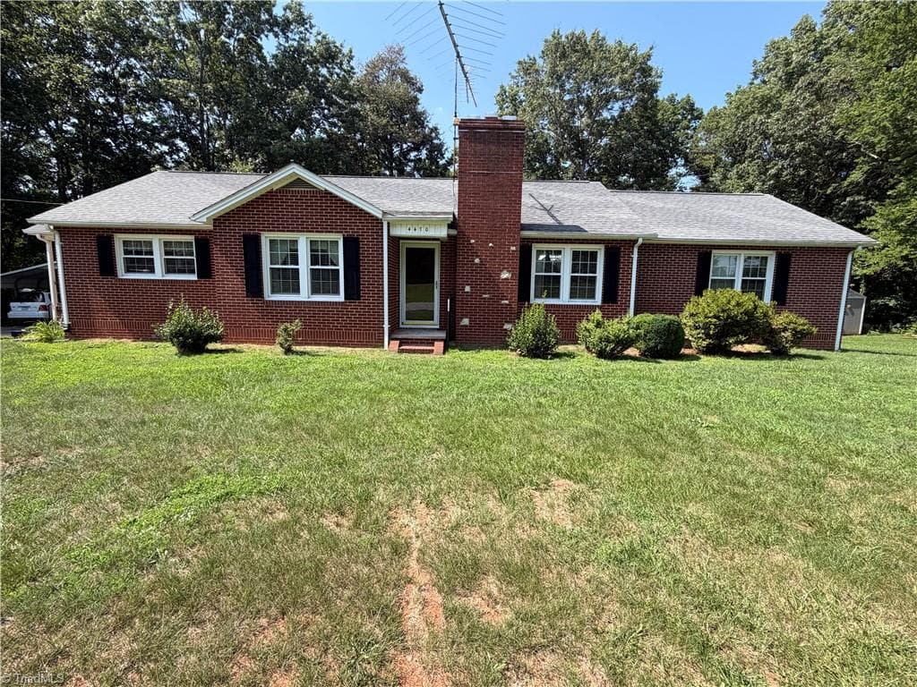 4470 Nc 268, Ararat NC 27007