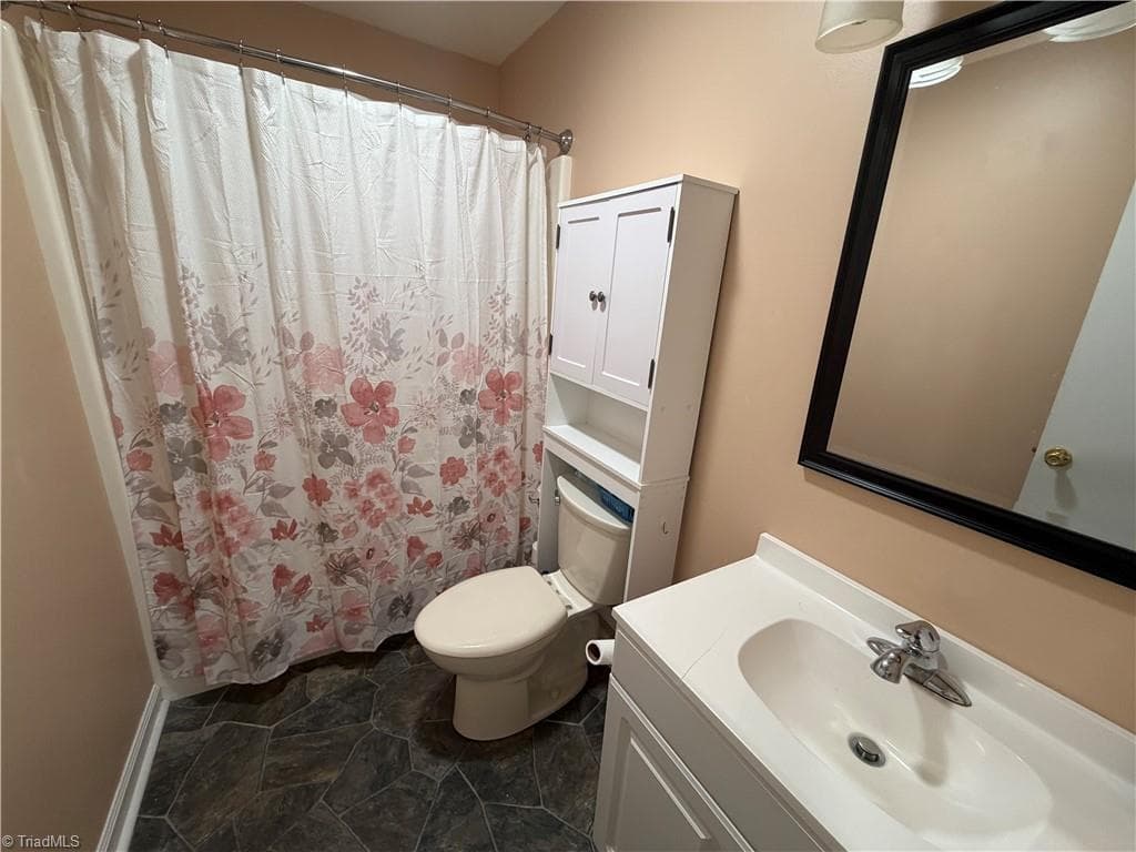 Stick/Site Built at 4470 Nc 268, Ararat NC 27007, photo 28 of 36