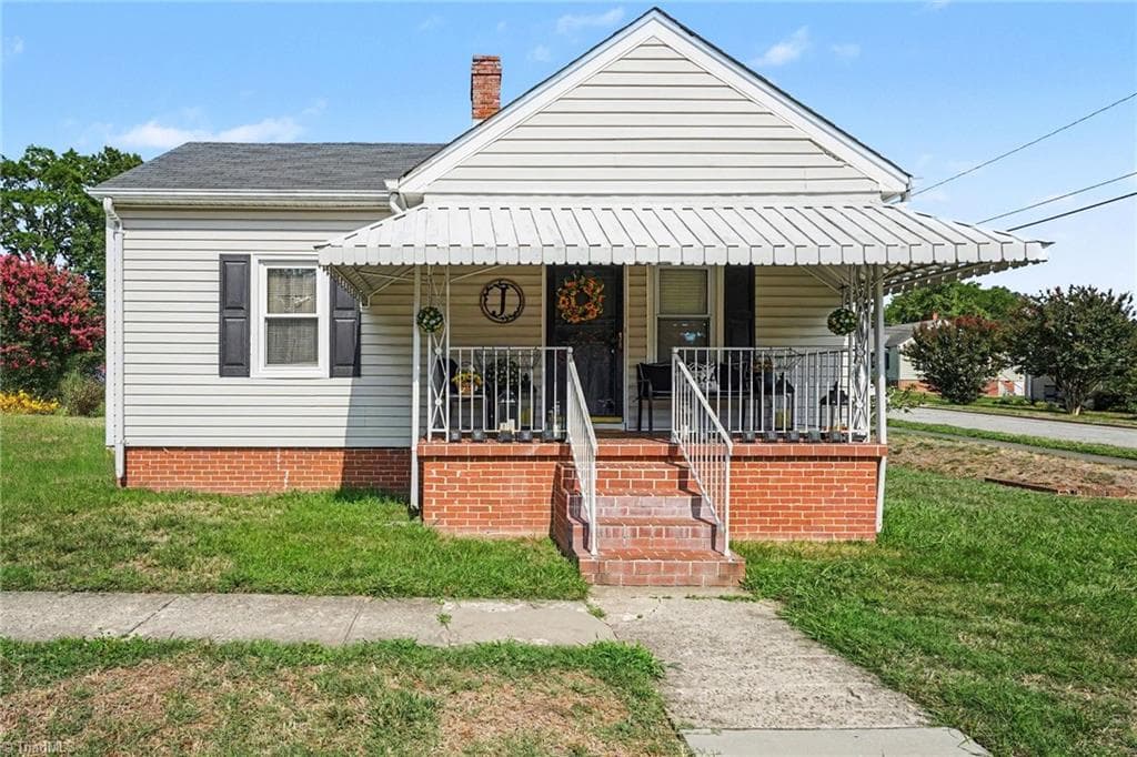 2400 Yanceyville Street, Greensboro NC 27405