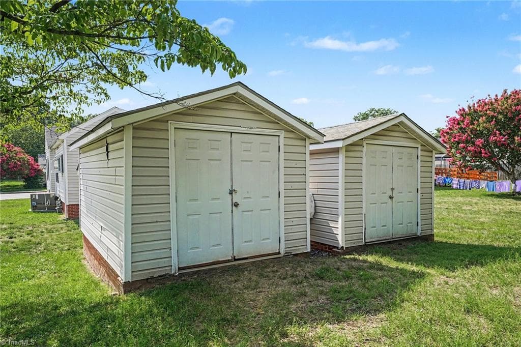 Stick/Site Built at 2400 Yanceyville Street, Greensboro NC 27405, photo 15 of 16