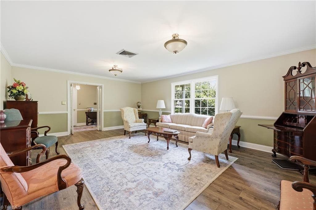Stick/Site Built at 1025 Oaklawn Avenue, Winston-Salem NC 27104, Winston-Salem, photo 10 of 46