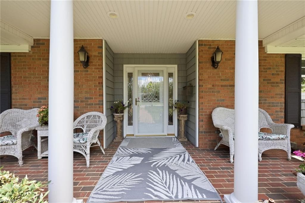 Stick/Site Built at 1025 Oaklawn Avenue, Winston-Salem NC 27104, Winston-Salem, photo 41 of 46