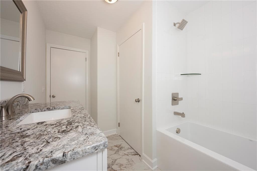 Stick/Site Built at 4385 Mashie Drive, Pfafftown NC 27040, photo 5 of 44