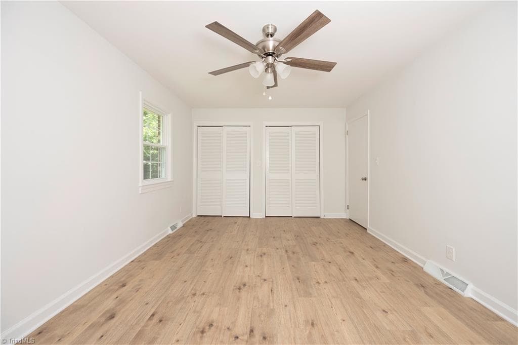 Stick/Site Built at 4385 Mashie Drive, Pfafftown NC 27040, photo 9 of 44