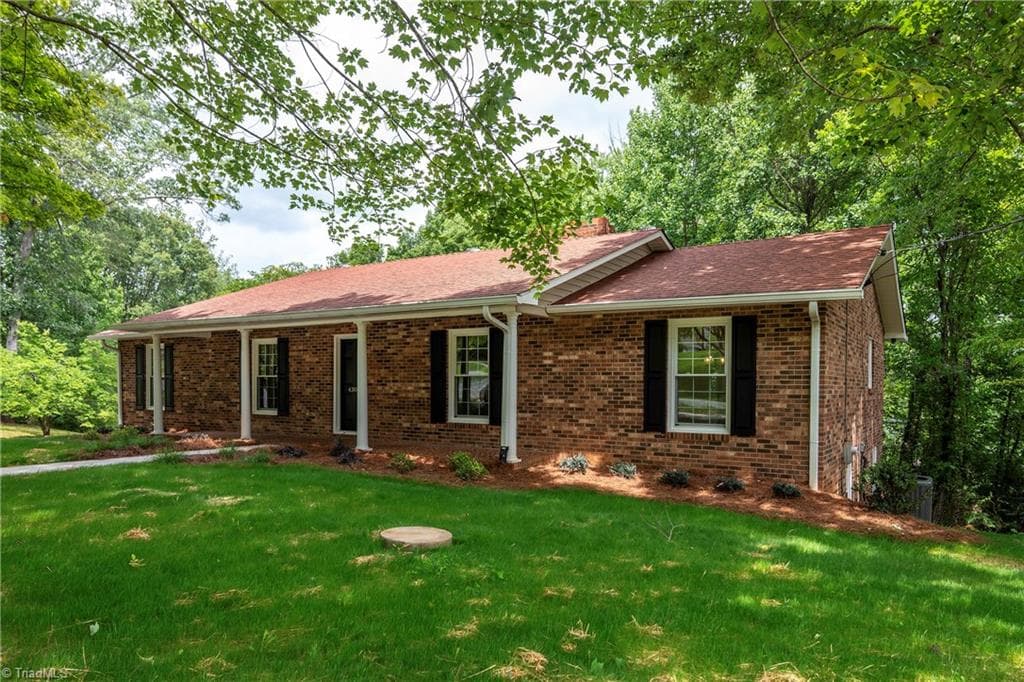 Stick/Site Built at 4385 Mashie Drive, Pfafftown NC 27040, photo 37 of 44