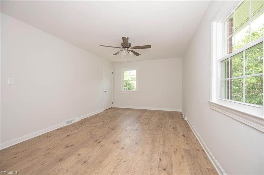 Stick/Site Built at 4385 Mashie Drive, Pfafftown NC 27040, photo 21 of 44