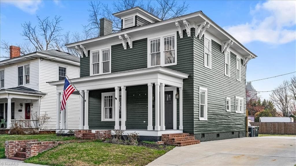 Stick/Site Built at 313 W Fisher Avenue, Greensboro NC 27401, photo 2 of 20