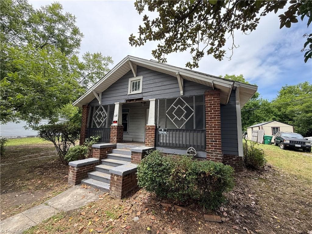 Stick/Site Built at 328 Ennis Street, High Point NC 27260, High Point, photo 3 of 50