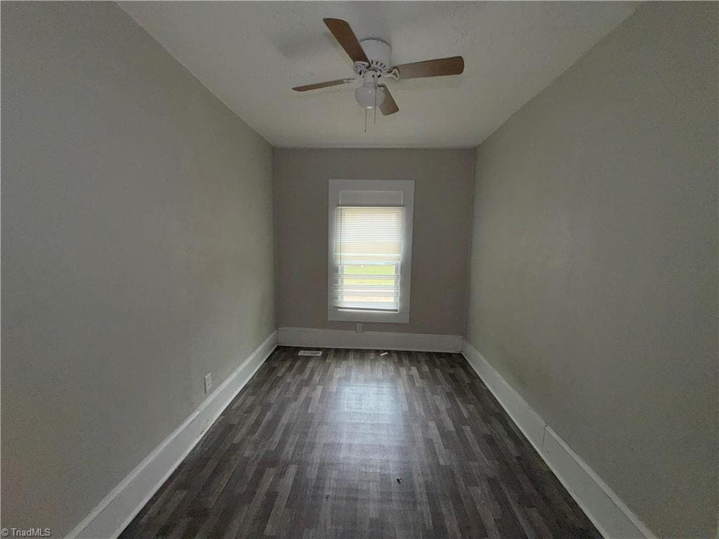 Stick/Site Built at 328 Ennis Street, High Point NC 27260, High Point, photo 19 of 50