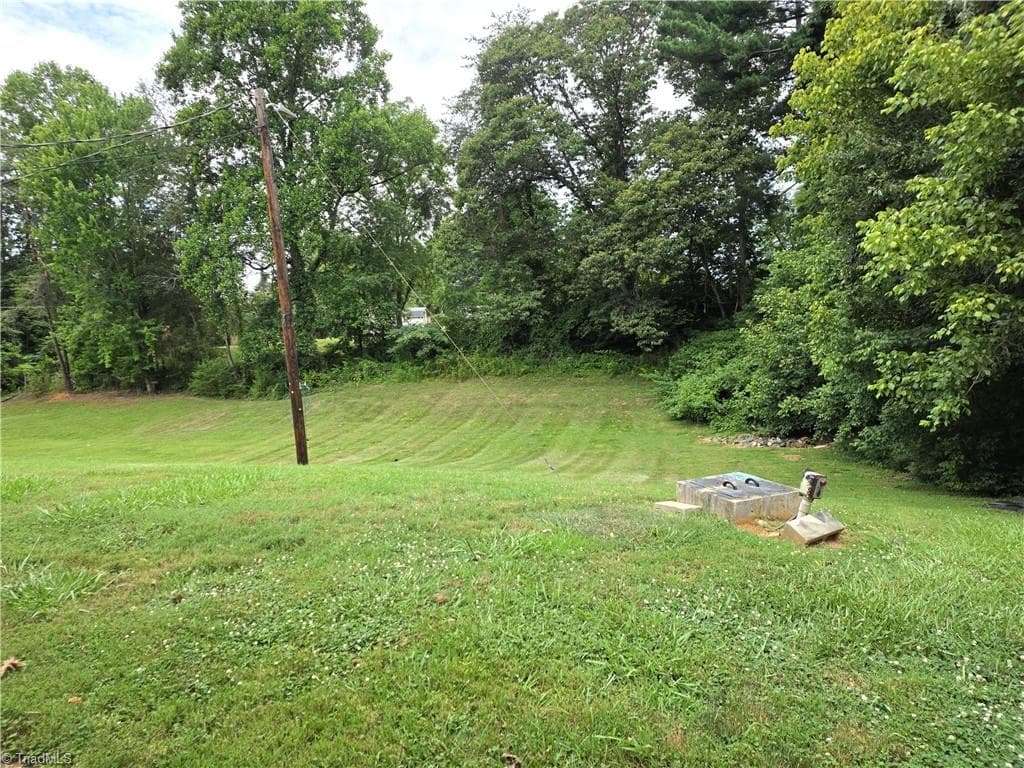 Stick/Site Built at 117 Locust Road, King NC 27021, King, photo 13 of 14