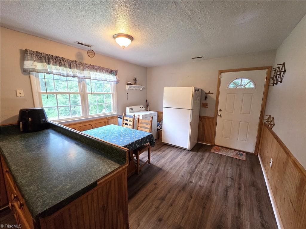 Stick/Site Built at 117 Locust Road, King NC 27021, King, photo 4 of 14