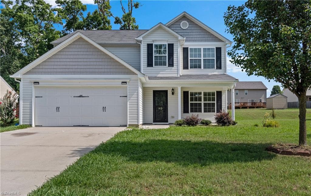 813 Leach Avenue, Thomasville NC 27360
