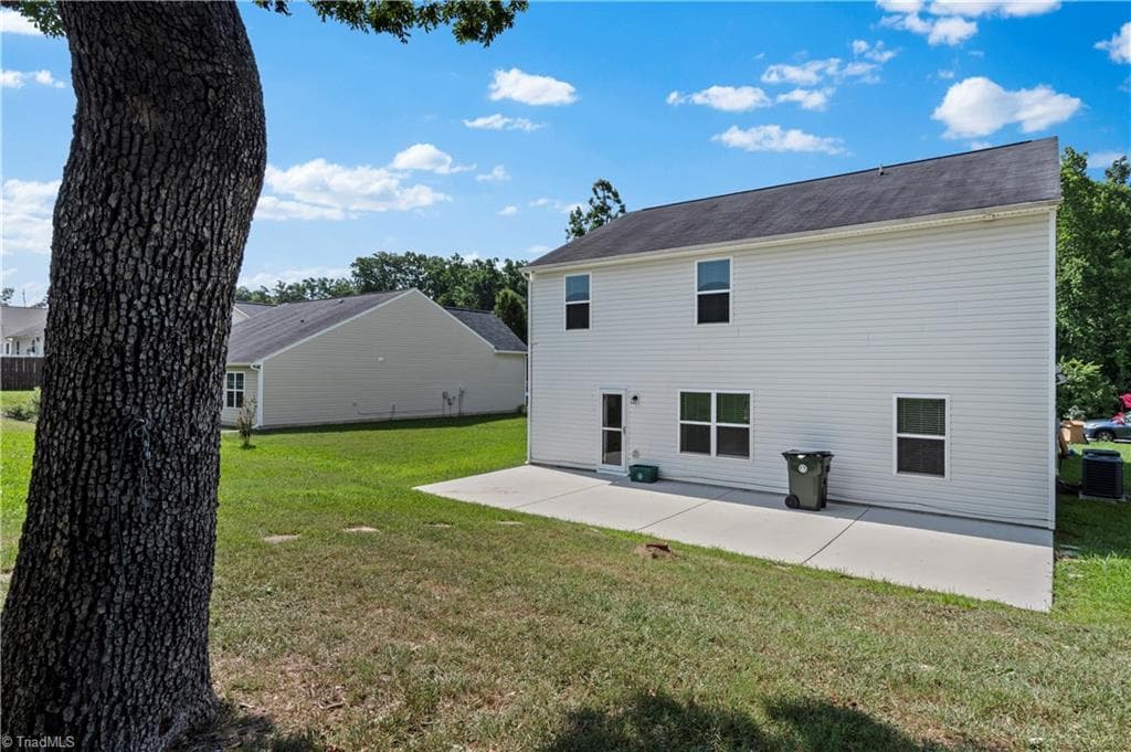 Stick/Site Built at 813 Leach Avenue, Thomasville NC 27360, photo 34 of 36