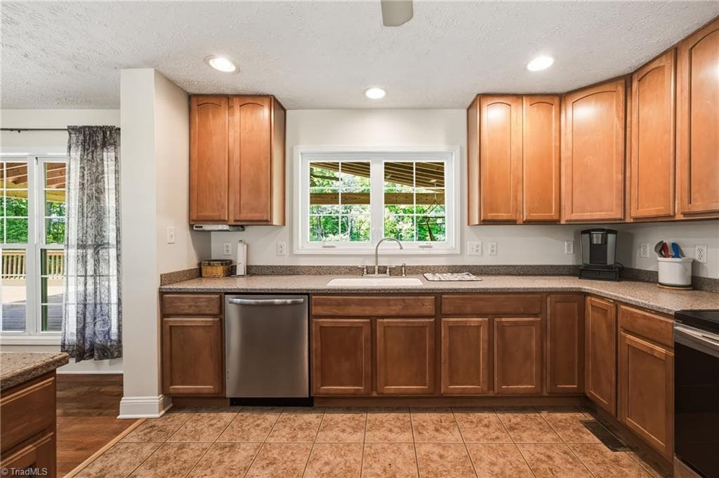Modular at 5901 Nicks Road, Mebane NC 27302, Mebane, photo 12 of 50
