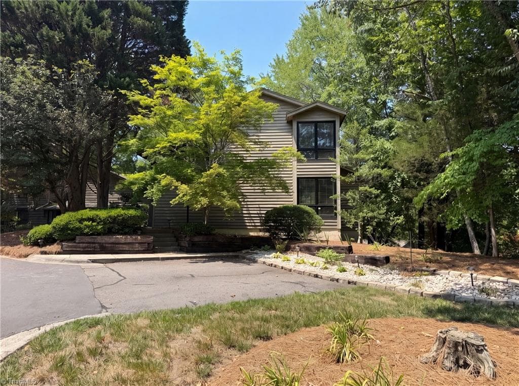 101 Maple Hill Court, Winston-Salem NC 27106