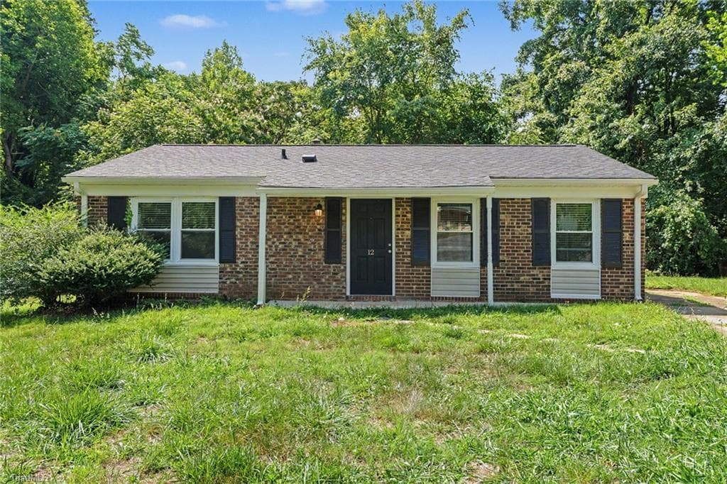 12 Preyer Court, Greensboro NC 27405