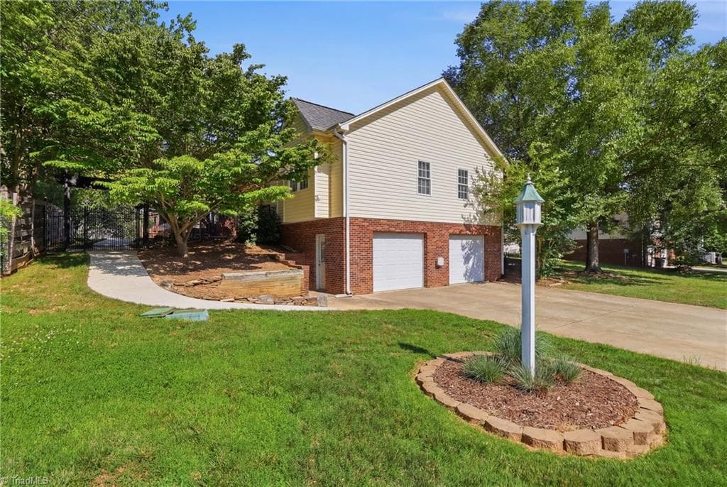 Stick/Site Built at 4595 Peter Pfaff Drive, Pfafftown NC 27040, photo 30 of 37