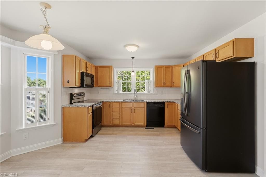 Stick/Site Built at 4595 Peter Pfaff Drive, Pfafftown NC 27040, photo 10 of 37