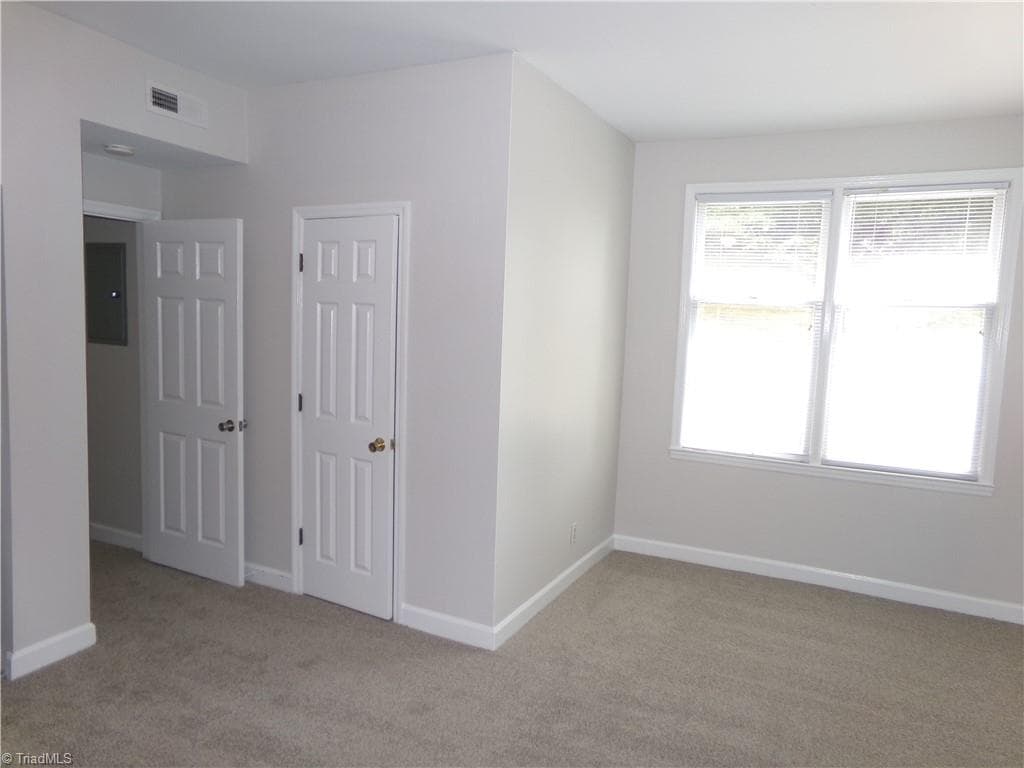 Stick/Site Built at 352 Meadows Circle, Winston-Salem NC 27104, Winston-Salem, photo 13 of 18
