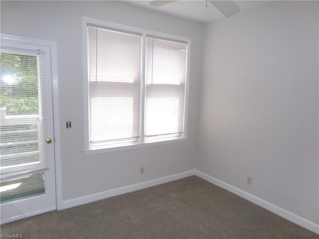 Stick/Site Built at 352 Meadows Circle, Winston-Salem NC 27104, Winston-Salem, photo 9 of 18