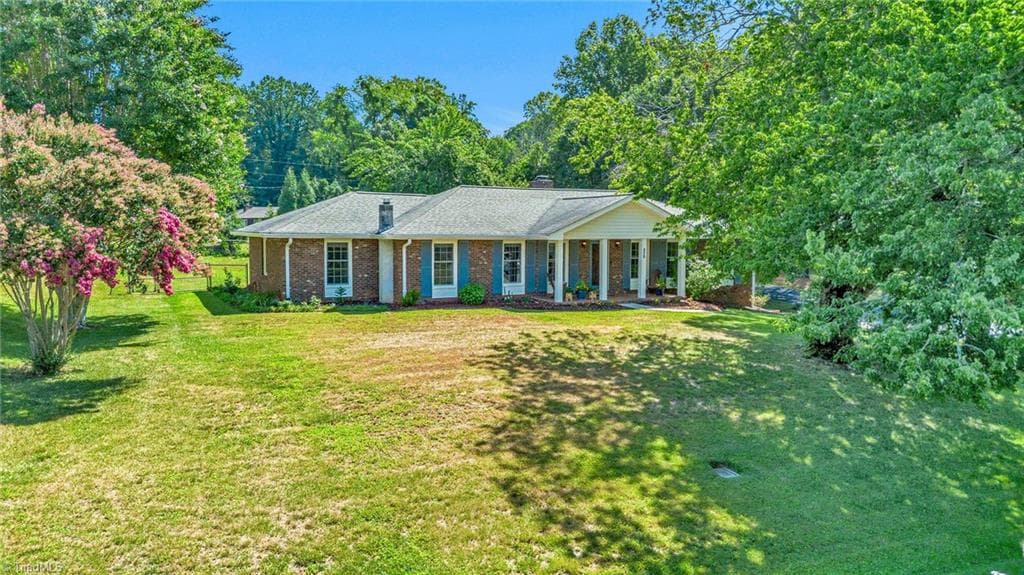 Stick/Site Built at 208 Raven Green Street, Wilkesboro NC 28697, Wilkesboro, photo 7 of 98