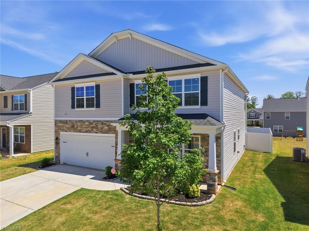 Stick/Site Built at 3218 Highlander Point, Greensboro NC 27405, photo 33 of 50