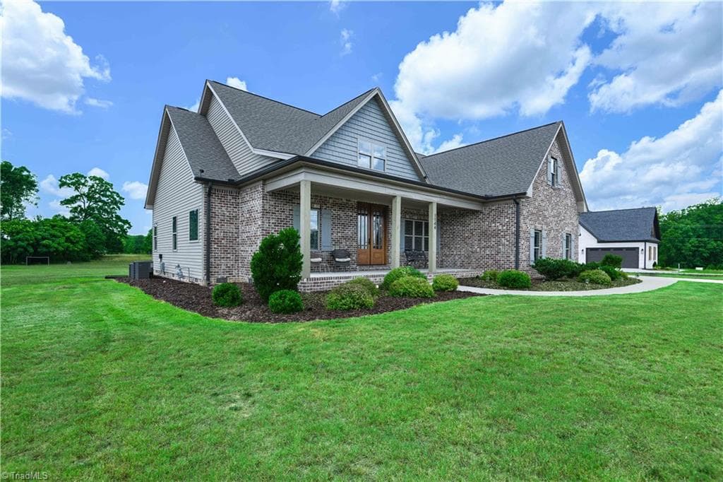 Stick/Site Built at 1144 Haynes Road, Summerfield NC 27358, photo 6 of 35