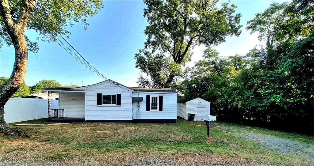 3303 Lubet Lane, Winston-Salem NC 27107