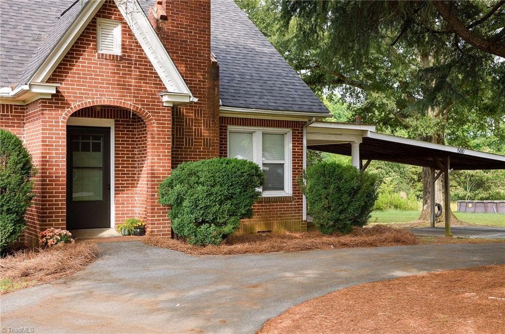 Stick/Site Built at 500 Midway School Road, Lexington NC 27295, Lexington, photo 2 of 36