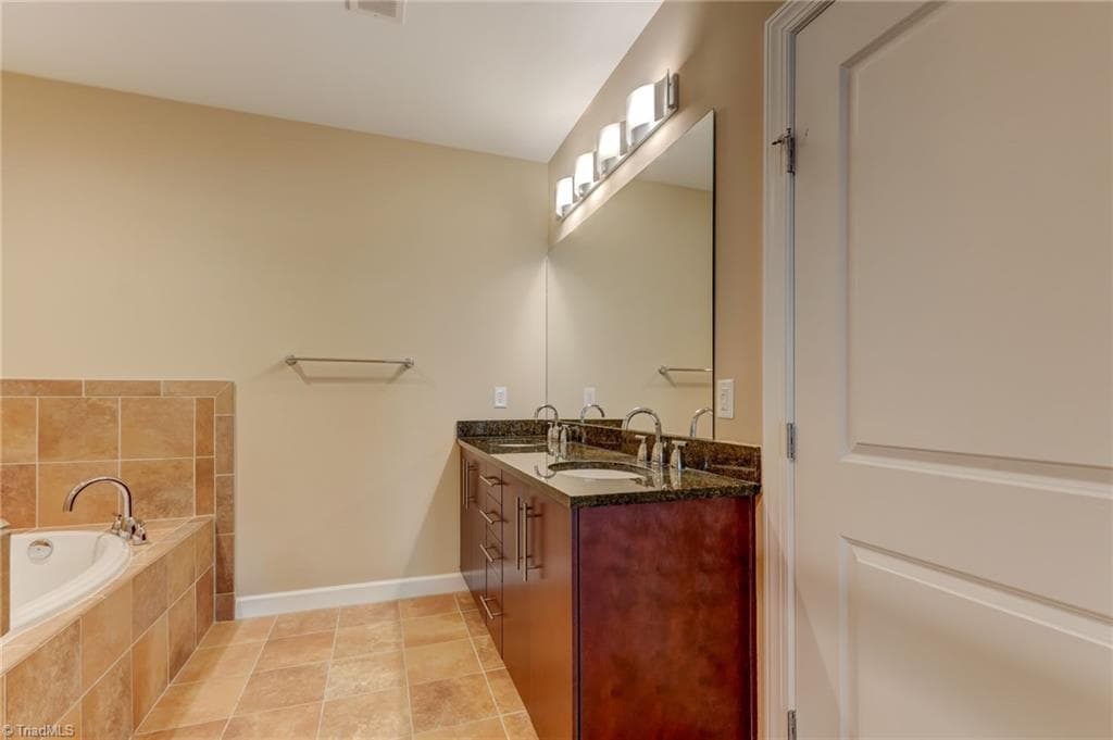 Stick/Site Built at 201 N Elm Street # 705, Greensboro NC 27401, photo 14 of 28