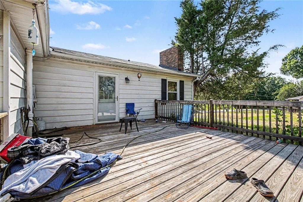 Stick/Site Built at 305 Walkertown Guthrie Road, Winston-Salem NC 27101, Winston-Salem, photo 3 of 32