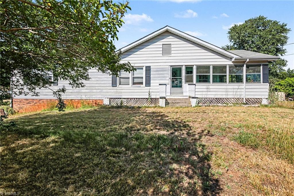 Stick/Site Built at 305 Walkertown Guthrie Road, Winston-Salem NC 27101, Winston-Salem, photo 18 of 32