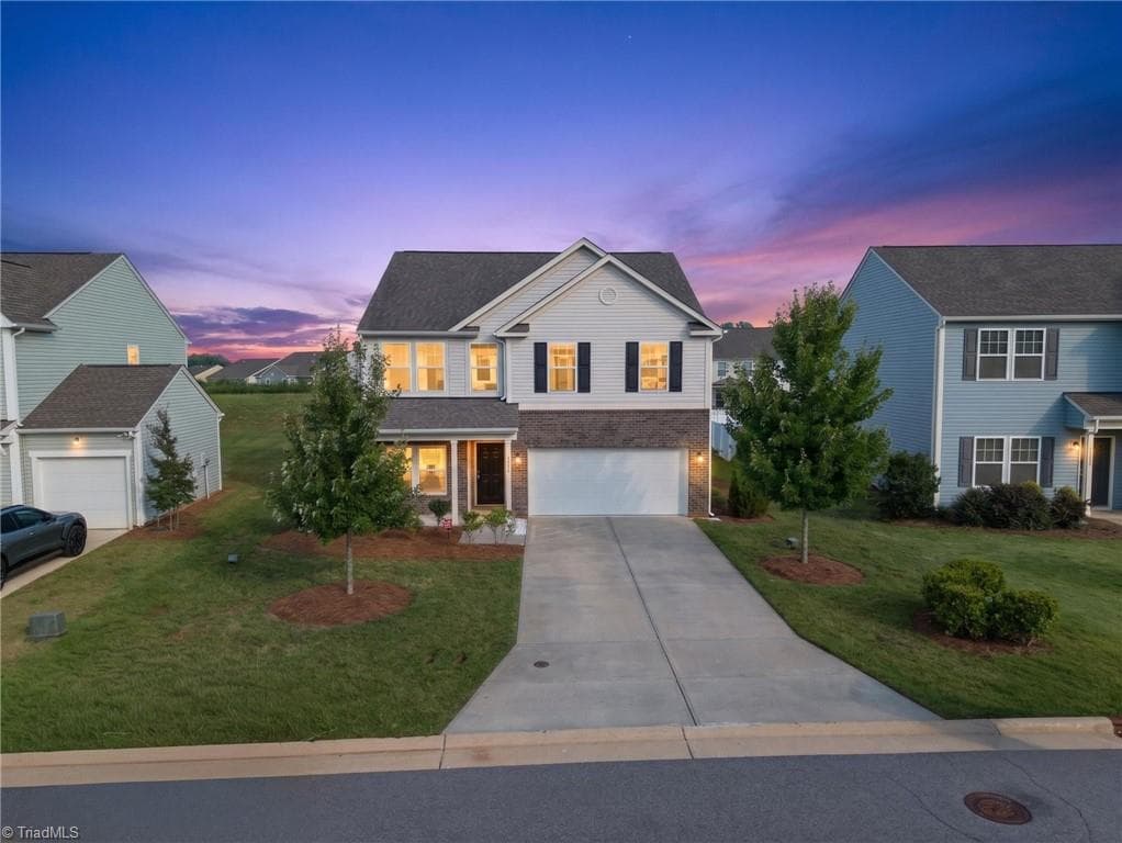 Stick/Site Built at 3424 Vickrey Woods Place, High Point NC 27260, photo 3 of 44