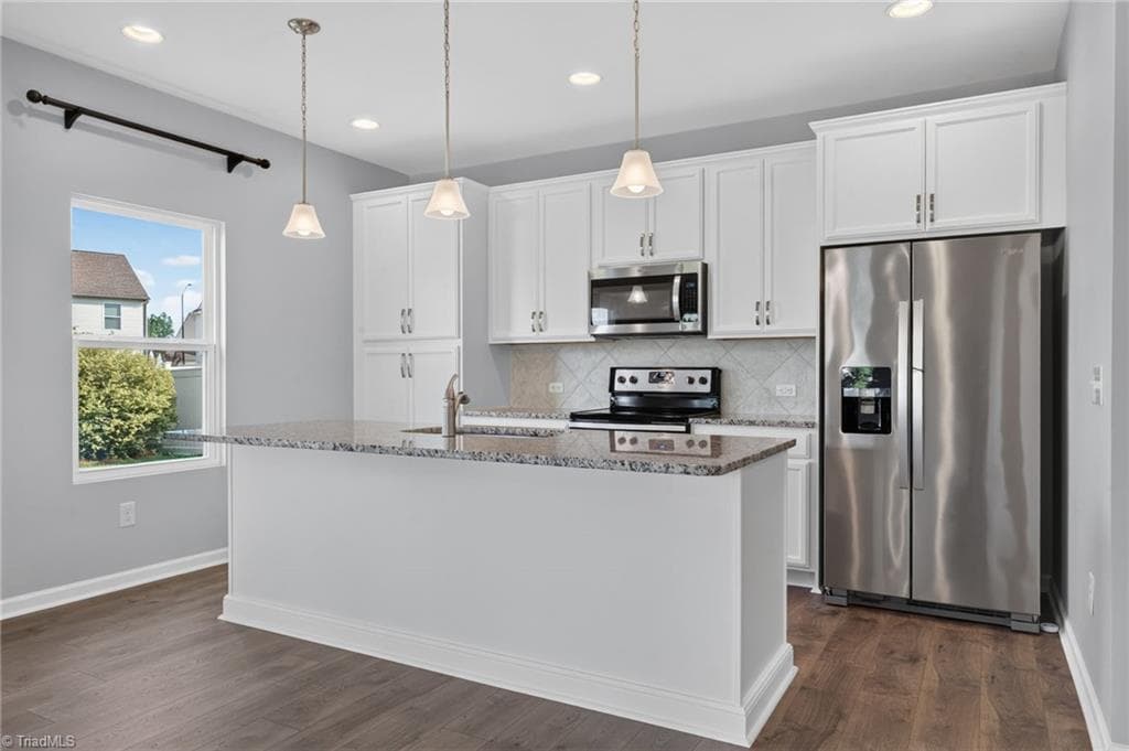 Stick/Site Built at 3424 Vickrey Woods Place, High Point NC 27260, photo 11 of 44