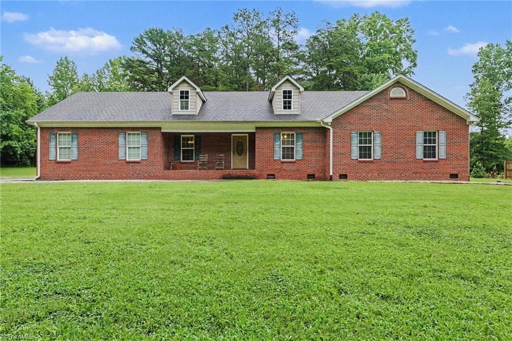 Stick/Site Built at 373 Bradley Tysinger Road, Lexington NC 27295, Lexington, photo 3 of 30