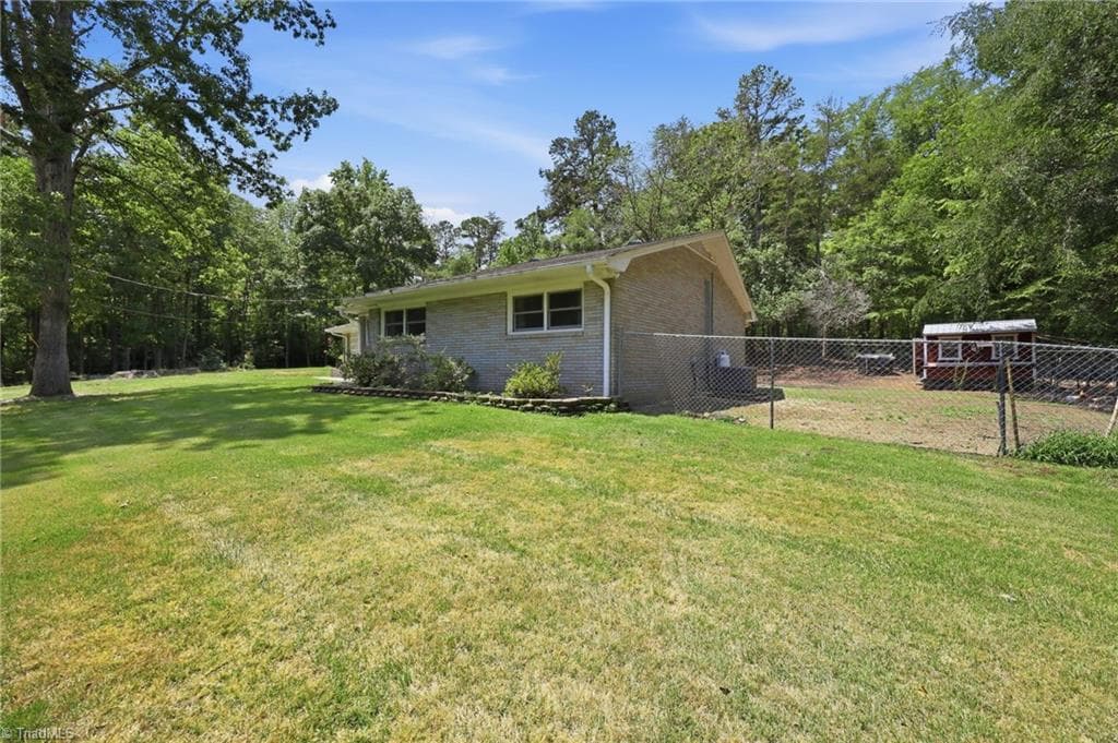 Stick/Site Built at 5931 Nc Highway 87, Graham NC 27253, photo 25 of 31