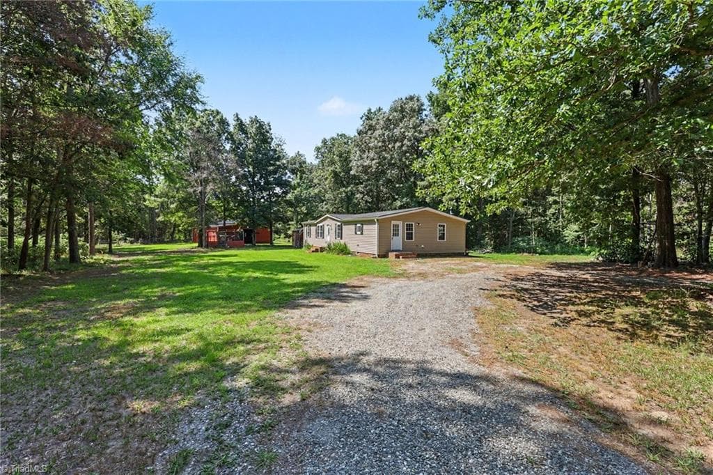 Manufactured Home at 8233 NC Highway 119 S, Mebane NC 27302, Mebane, photo 30 of 39