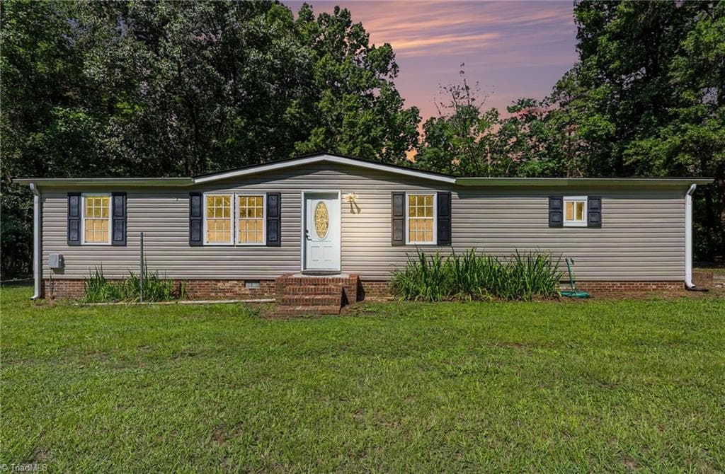 Manufactured Home at 8233 NC Highway 119 S, Mebane NC 27302, Mebane, photo 33 of 39