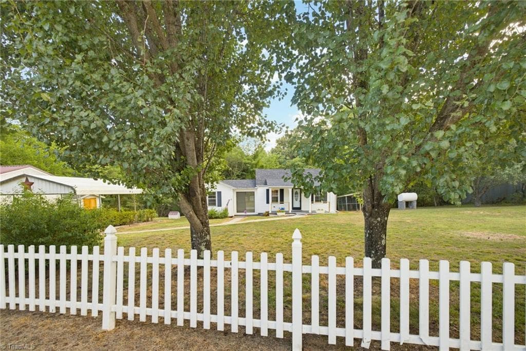 Stick/Site Built at 2682 Anglin Mill Road, Stoneville NC 27048, Stoneville, photo 2 of 44