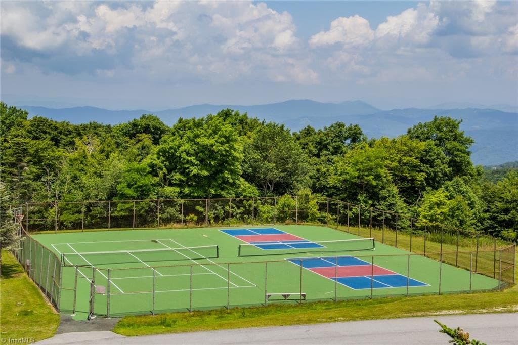 Stick/Site Built at 301 Pinnacle Inn Road # 1110, Beech Mountain NC 28604, Beech Mountain, photo 34 of 50