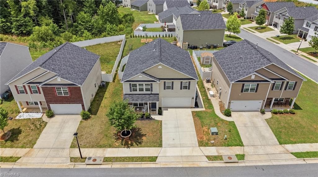 Stick/Site Built at 4011 Bobtail Court, Greensboro NC 27301, photo 2 of 40