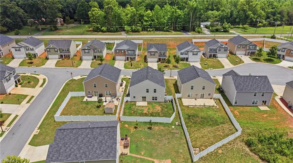 Stick/Site Built at 4011 Bobtail Court, Greensboro NC 27301, photo 3 of 40