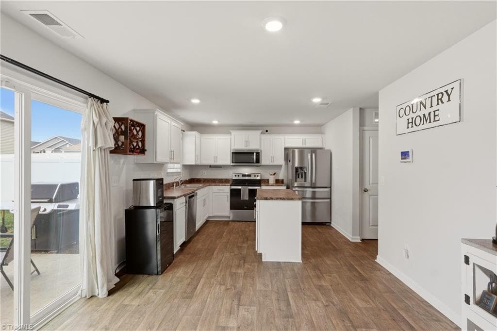 Stick/Site Built at 4011 Bobtail Court, Greensboro NC 27301, photo 10 of 40