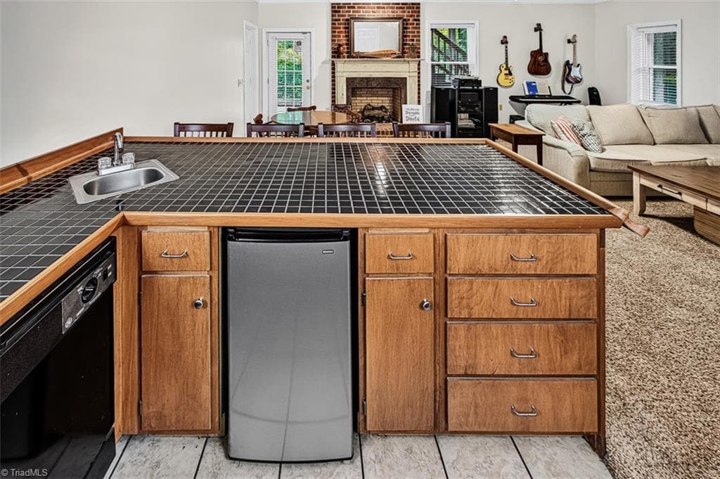Basement Wet Bar - 827 Anns Court, Asheboro NC 27205, Asheboro