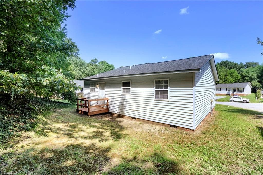 Stick/Site Built at 2204 Gable Way, High Point NC 27262, photo 17 of 19